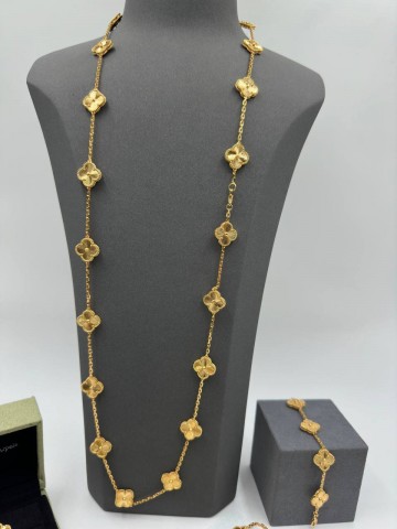 Бусы Van Cleef & Arpels