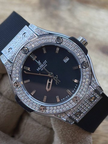Часы Hublot
