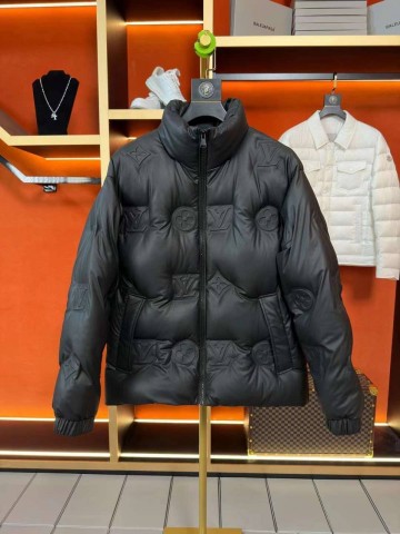 Пуховик Louis Vuitton