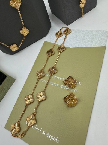 Серьги Van Cleef & Arpels