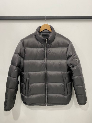 Пуховик Prada