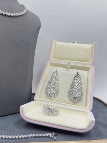 Серьги Boucheron