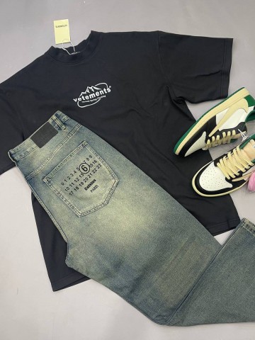 Футболка Vetements