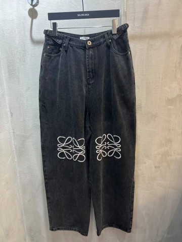 Джинсы Loewe