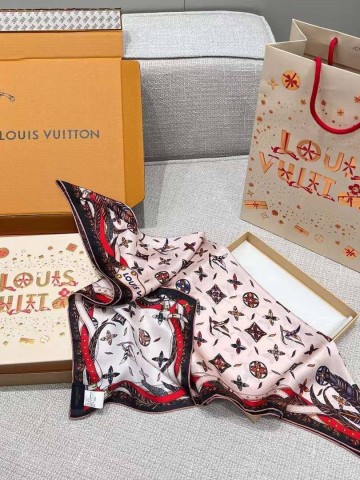 Платок Louis Vuitton