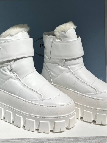 Дутики Prada