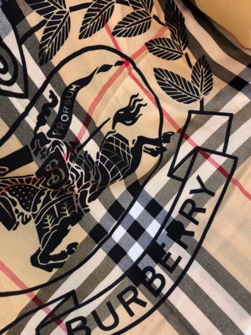 Шарф Burberry