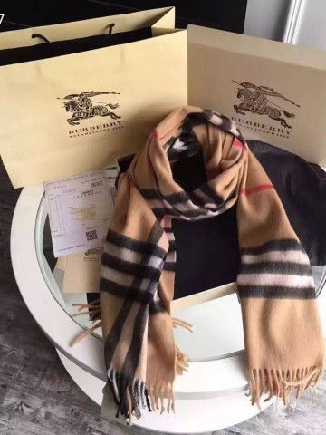 Шарф Burberry