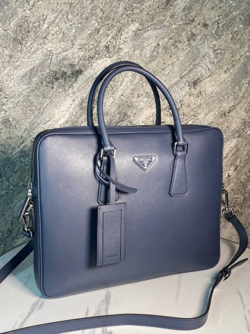 Деловая сумка Prada