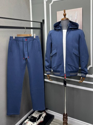 Костюм Kiton
