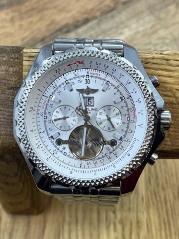 Часы Breitling