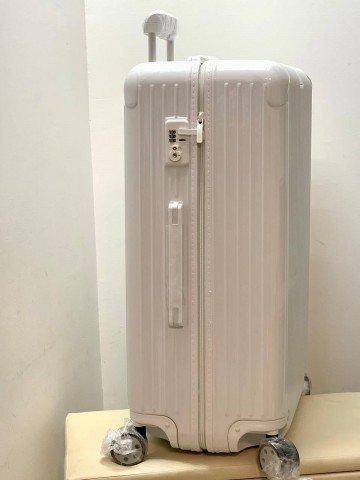 Чемодан Rimowa
