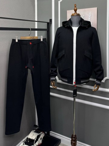 Костюм Kiton