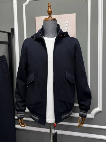 Костюм Kiton