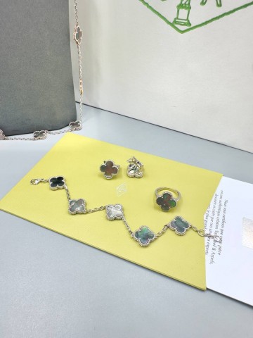 Браслет Van Cleef & Arpels