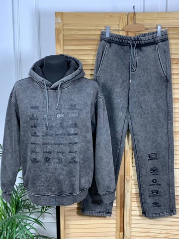 Костюм Balenciaga
