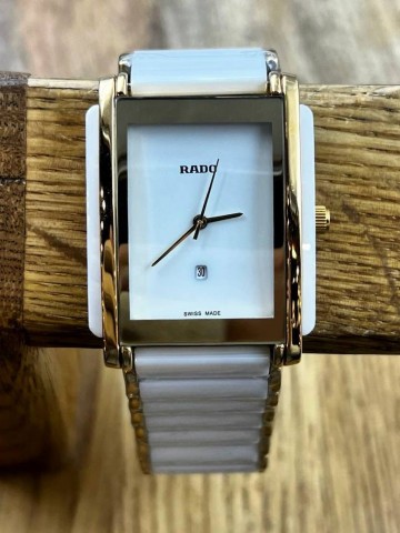 Часы Rado