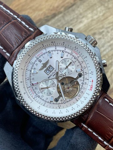 Часы Breitling