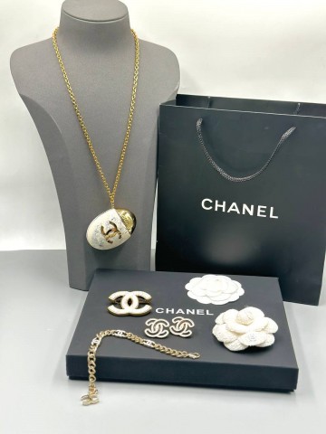 Кулон CHANEL