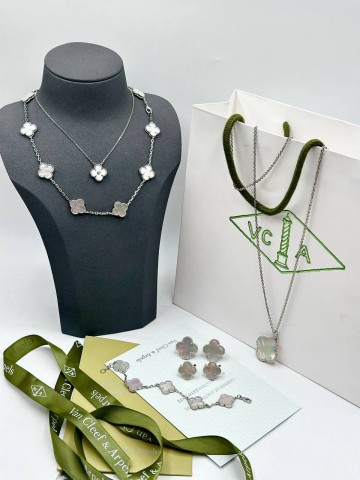 Кулон Van Cleef & Arpels