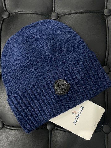 Шапка Moncler