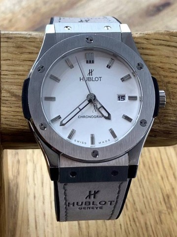Часы Hublot