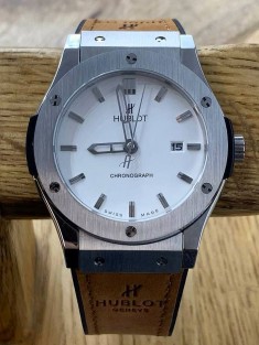 Часы Hublot