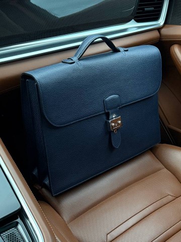 Портфель Hermes