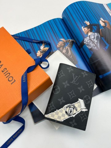 Обложка на паспорт Louis Vuitton