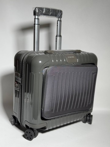 Чемодан Rimowa