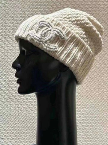 Шапка CHANEL