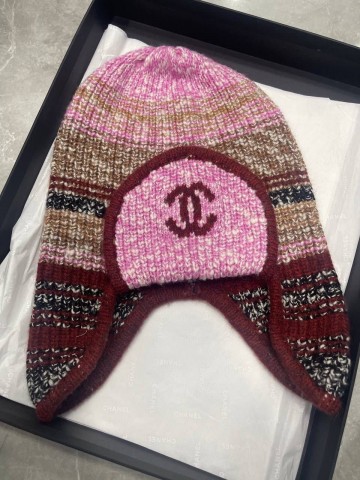 Шапка CHANEL
