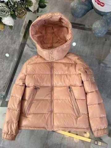 Пуховик Moncler