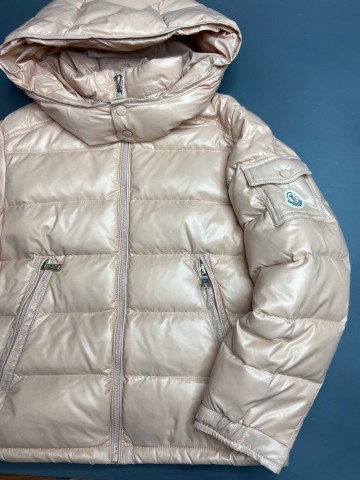 Пуховик Moncler