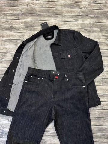 Костюм Kiton