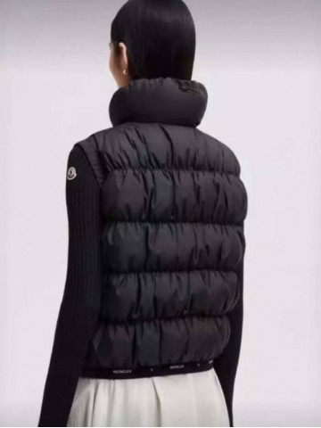 Жилет Moncler