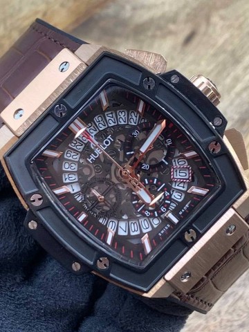 Часы Hublot