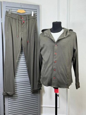 Прогулочный костюм Kiton