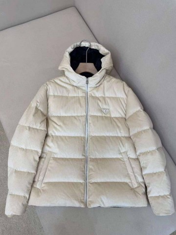 Пуховик Prada