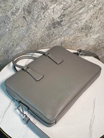 Деловая сумка Prada