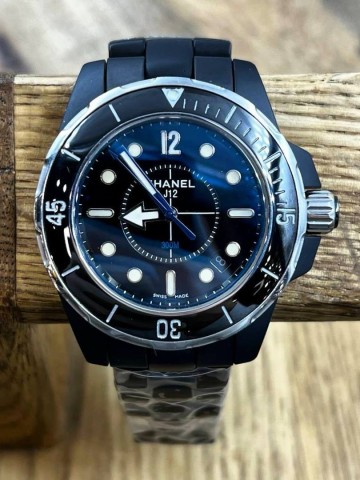 Часы CHANEL