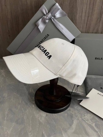 Кепка Balenciaga