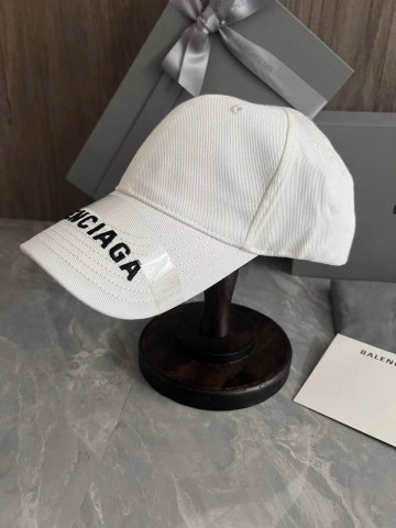 Кепка Balenciaga