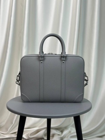 Портфель Louis Vuitton