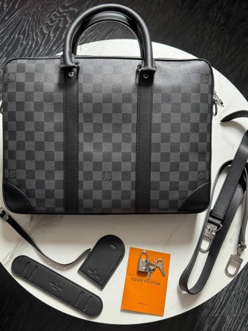 Портфель Louis Vuitton