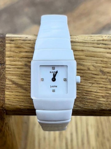 Часы Rado