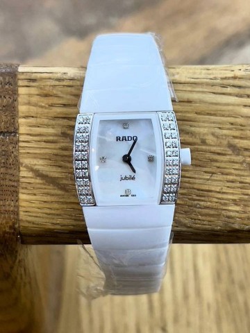 Часы Rado