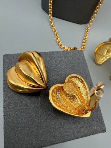 Серьги CHANEL
