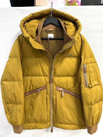 Пуховик Burberry