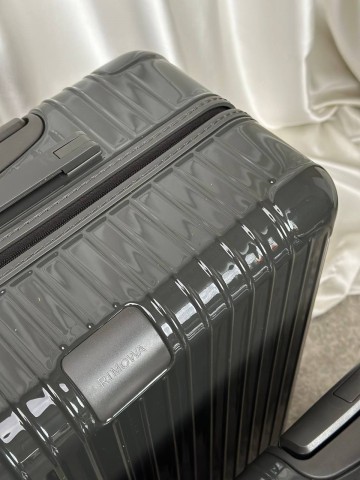 Чемодан Rimowa L